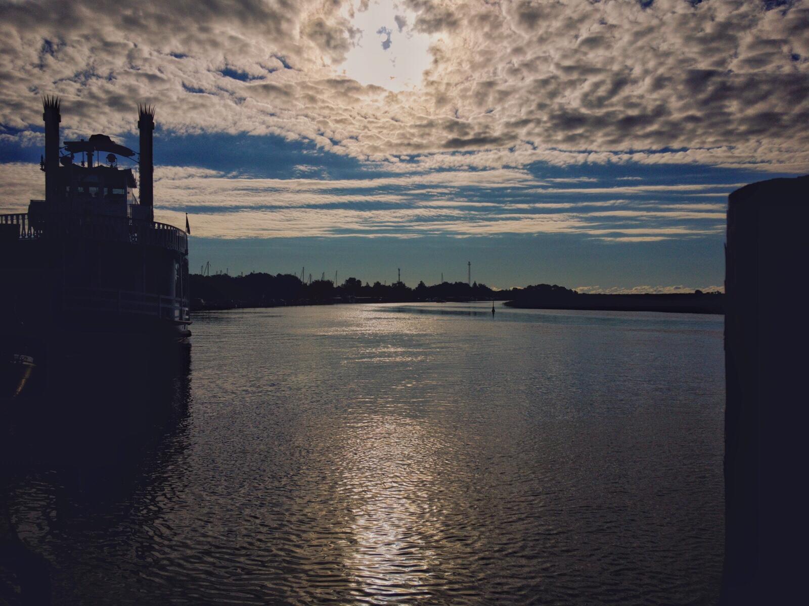 Bild ohne Beschreibung Bild ohne Beschreibung