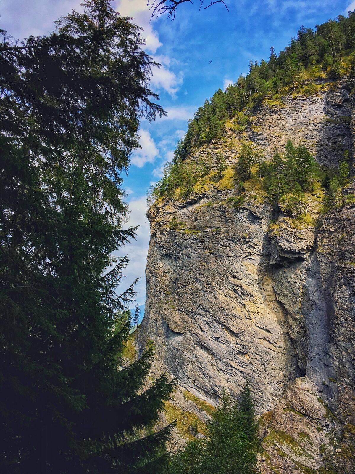 Bild ohne Beschreibung Bild ohne Beschreibung