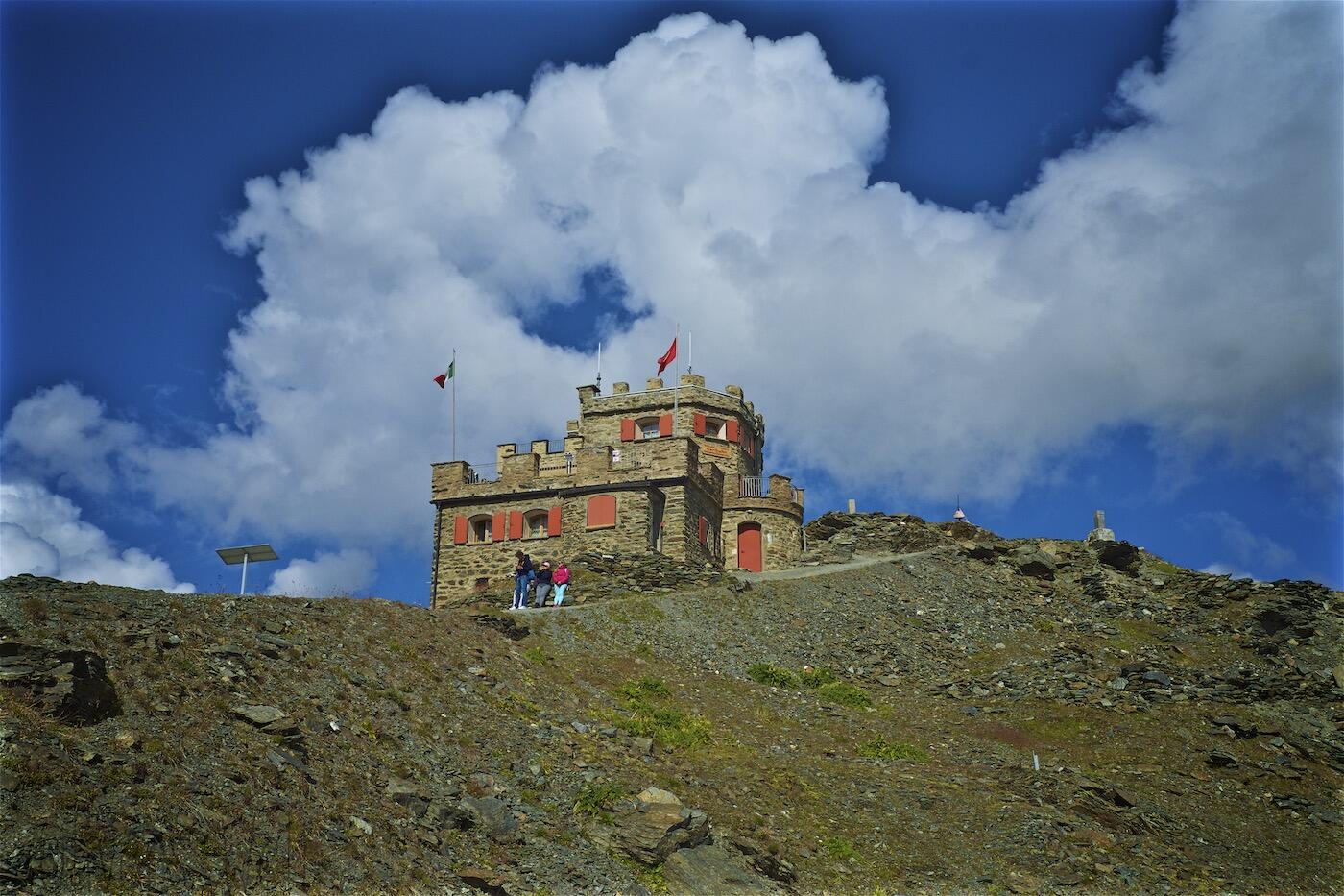 Bild ohne Beschreibung Bild ohne Beschreibung