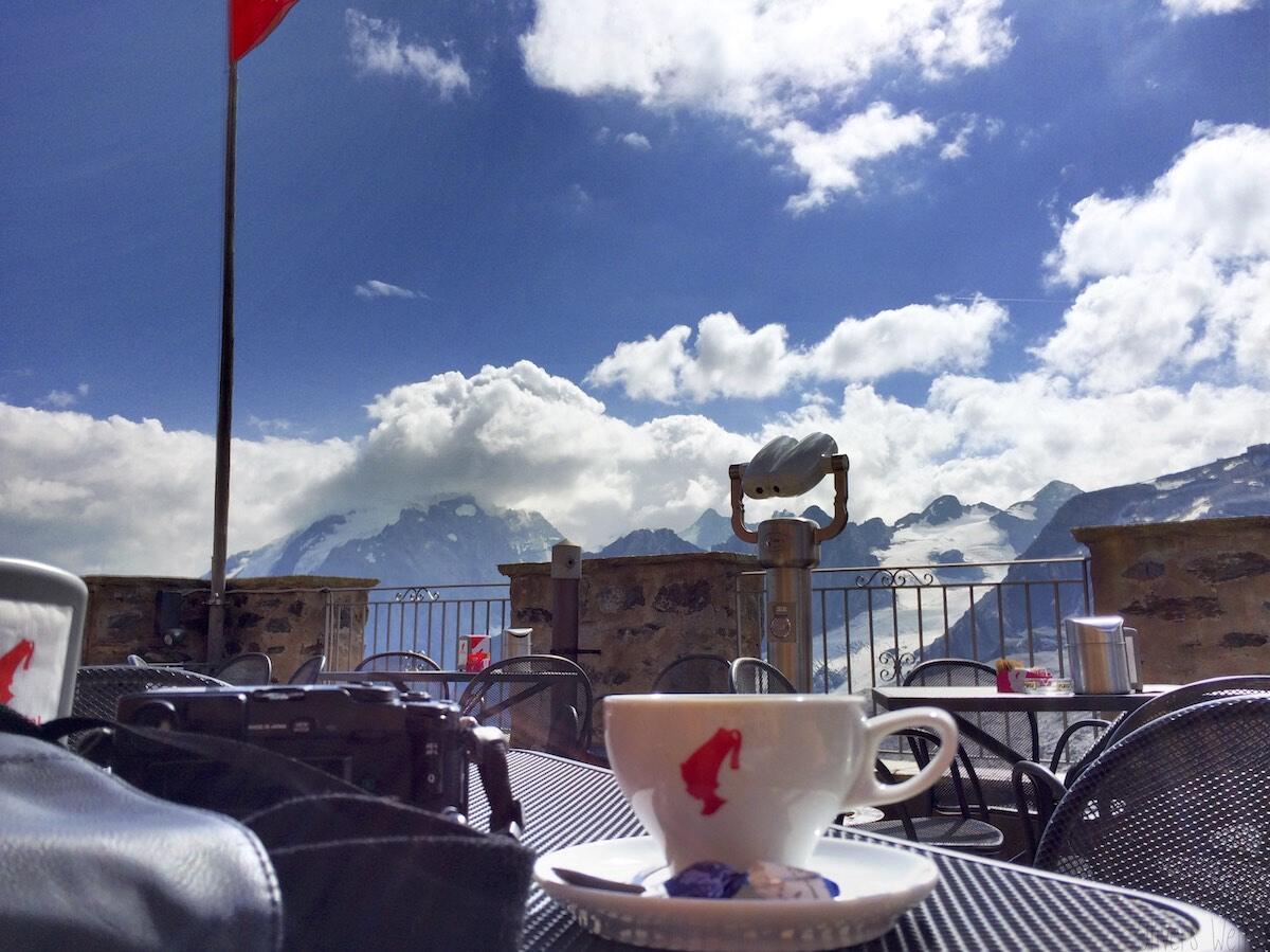 Bild ohne Beschreibung Bild ohne Beschreibung