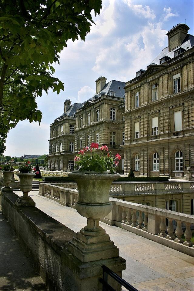 Bild ohne Beschreibung Bild ohne Beschreibung