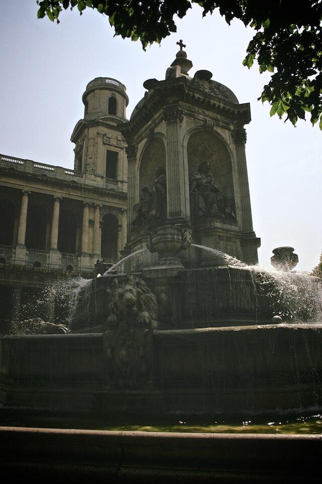 Bild ohne Beschreibung Bild ohne Beschreibung