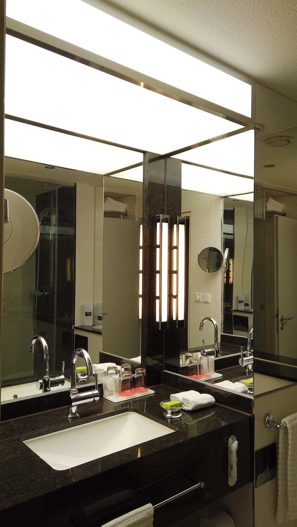 Bild ohne Beschreibung Bild ohne Beschreibung