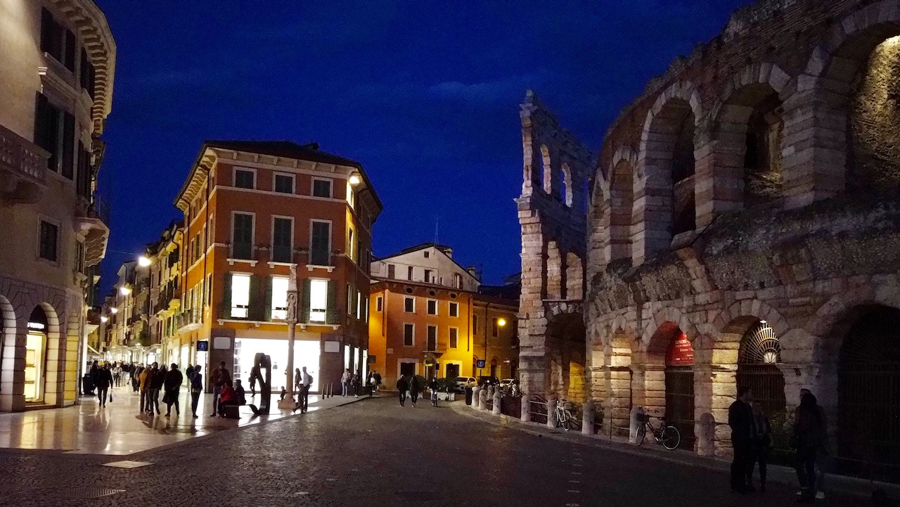 Bild ohne Beschreibung Bild ohne Beschreibung