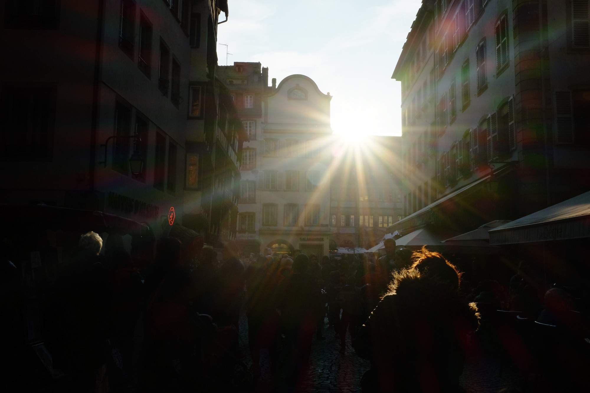 Bild ohne Beschreibung Bild ohne Beschreibung