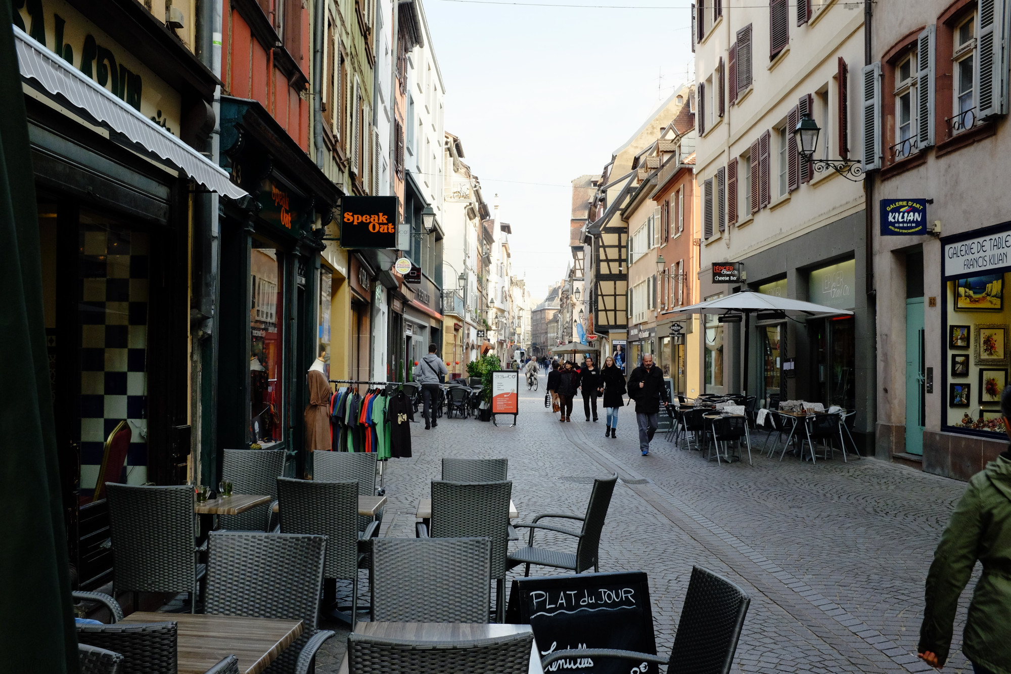 Bild ohne Beschreibung Bild ohne Beschreibung